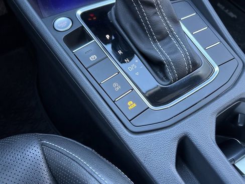 Used 2021 Volkswagen Jetta SEL Premium image 38