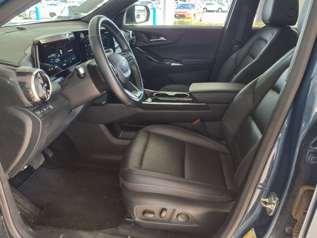 Used 2025 Chevrolet Equinox LT w/ Convenience Package II AWD/4WD image 18