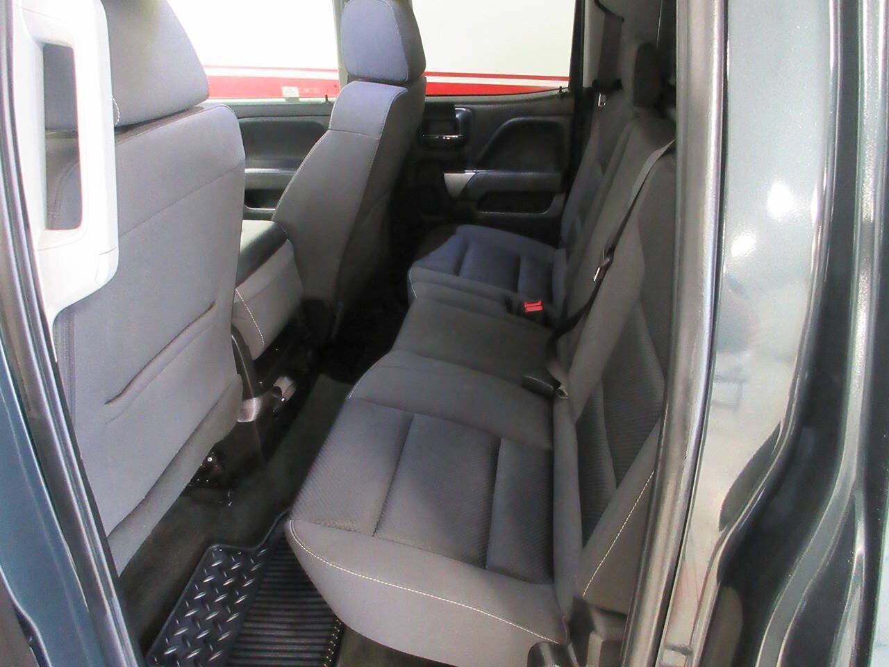 Used 2017 Chevrolet Silverado 1500 LT w/ All Star Edition AWD/4WD image 18