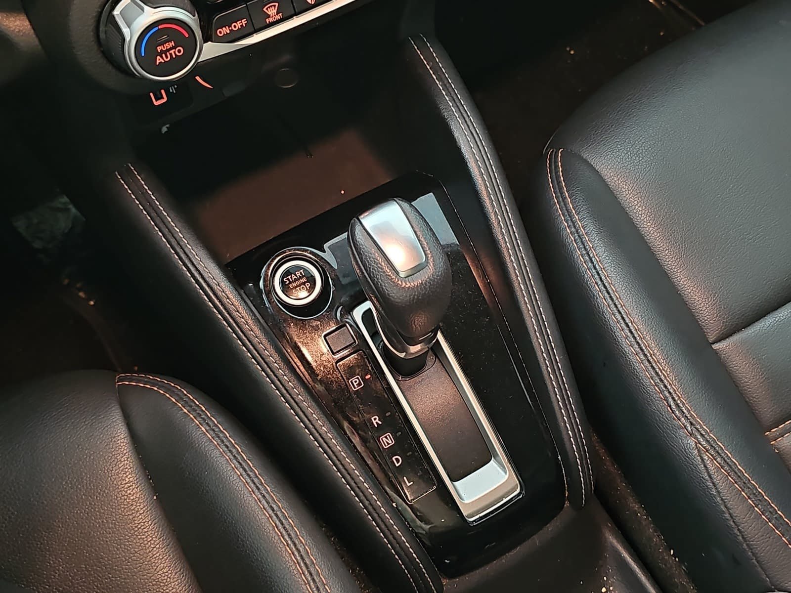 Used 2020 Nissan Kicks SR w/ SR Premium Package FWD image 22