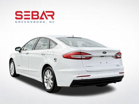 Used 2019 Ford Fusion SE FWD image 8