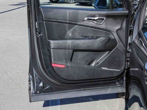 Used 2023 Kia Sportage LX image 21