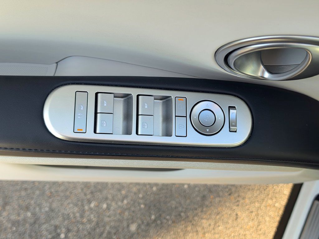 Used 2026 Hyundai Palisade Calligraphy FWD image 14