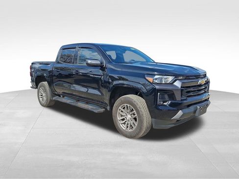 Used 2023 Chevrolet Colorado LT w/ LT Convenience Package image 1