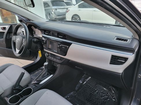 Used 2014 Toyota Corolla LE FWD image 26