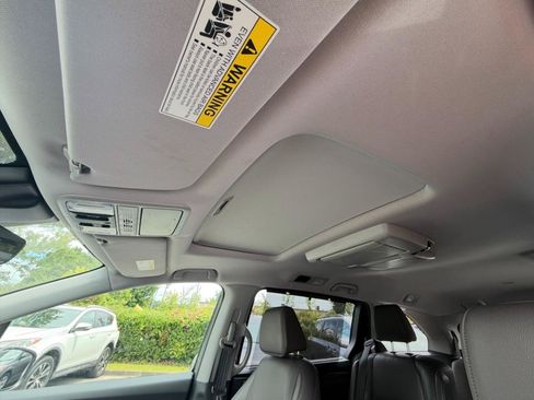 Used 2019 Honda Odyssey EX-L image 29