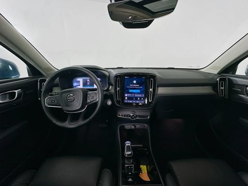 Used 2025 Volvo XC40 B5 Ultra w/ Climate Package AWD/4WD image 14
