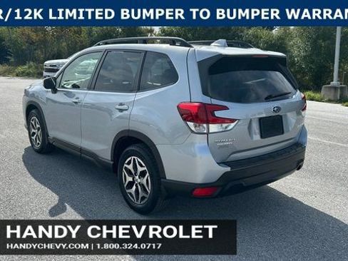 Used 2022 Subaru Forester Premium image 6