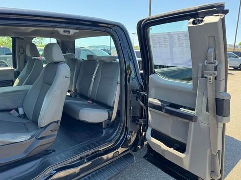 Used 2016 Ford F150 XL w/ Equipment Group 101A Mid AWD/4WD image 12
