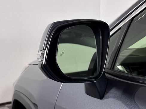 Used 2019 Toyota RAV4 XLE image 23