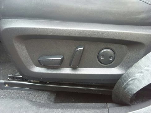 Used 2023 Mitsubishi Outlander SE FWD image 19