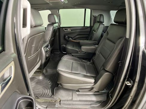 Used 2015 GMC Yukon XL Denali w/ Premium Package image 32