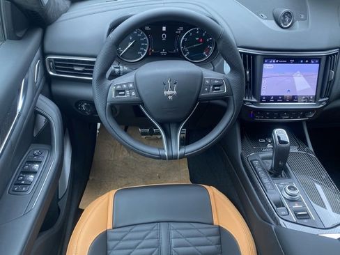 New 2024 Maserati Levante Trofeo image 47