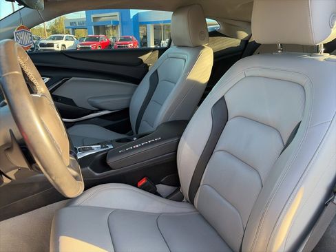 Used 2024 Chevrolet Camaro LT image 20