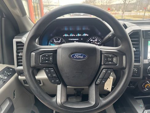 Used 2019 Ford F250 XLT w/ XLT Premium Package image 29