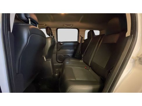 Used 2017 Jeep Patriot Sport w/ Power Value Group AWD/4WD image 15