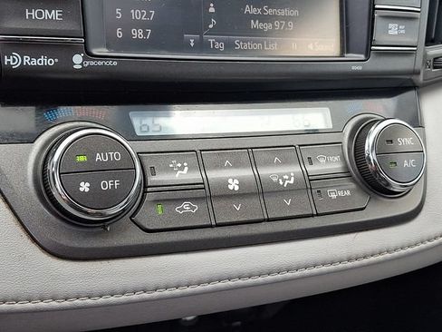 Used 2015 Toyota RAV4 XLE AWD/4WD image 16