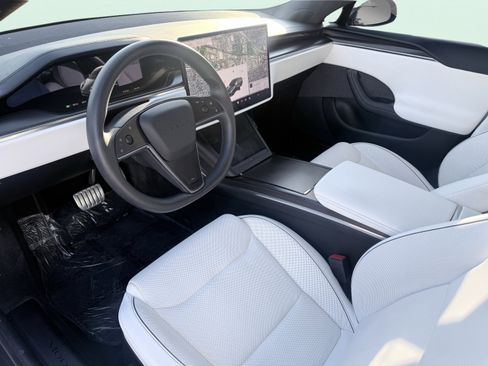 Used 2021 Tesla Model S Plaid image 21
