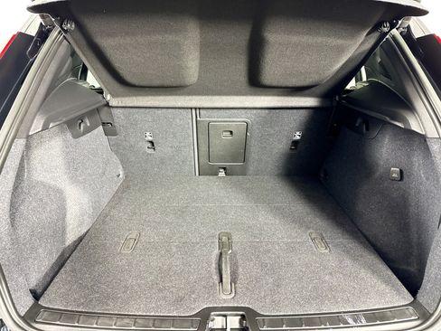 Used 2023 Volvo XC40 Recharge Plus AWD/4WD image 39