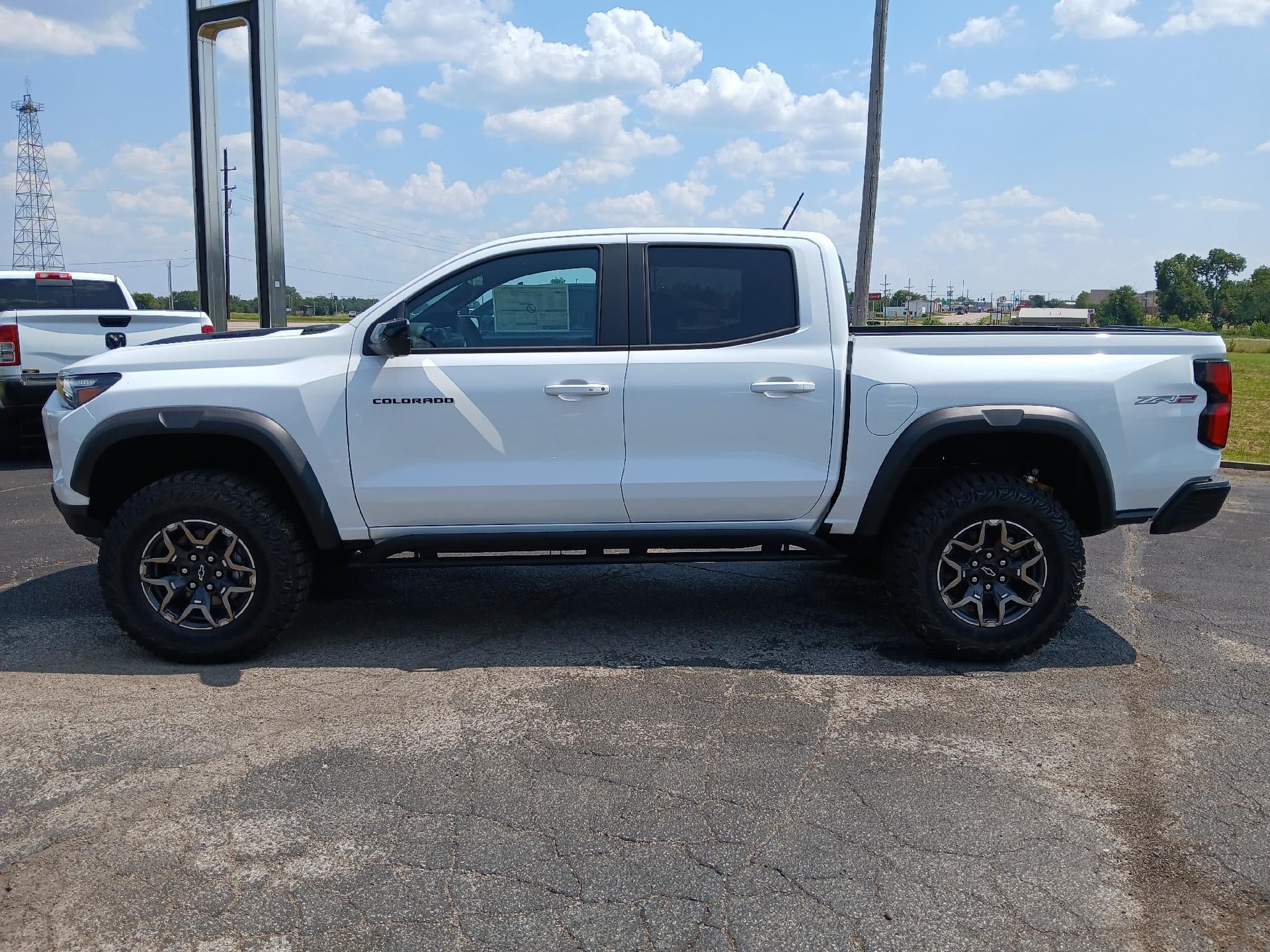New 2026 Chevrolet Colorado ZR2 w/ Technology Package AWD/4WD image 2
