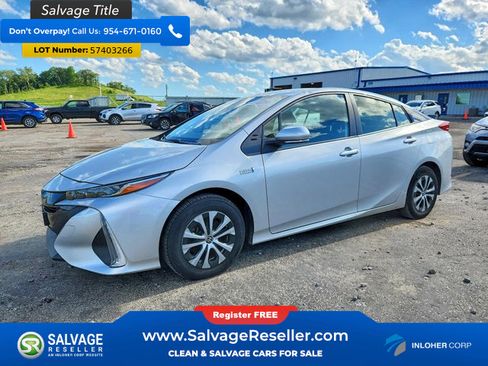 Used 2021 Toyota Prius Prime LE FWD image 1