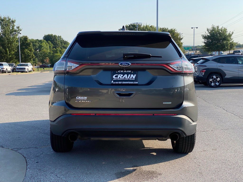 Used 2016 Ford Edge SE FWD image 6