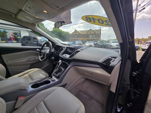 Used 2016 Ford Escape SE w/ SE Leather Comfort Package AWD/4WD image 43