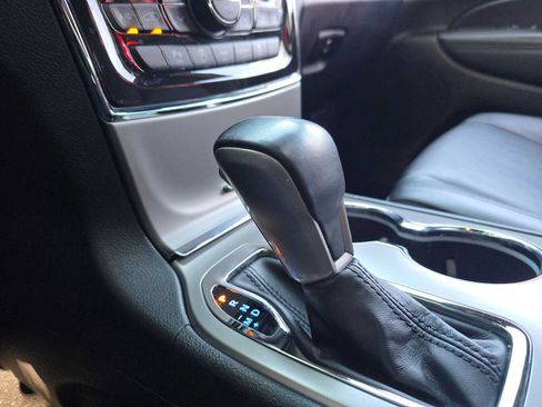 Used 2021 Jeep Grand Cherokee Limited AWD/4WD image 37