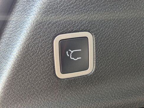 New 2026 Chrysler Voyager LX image 47