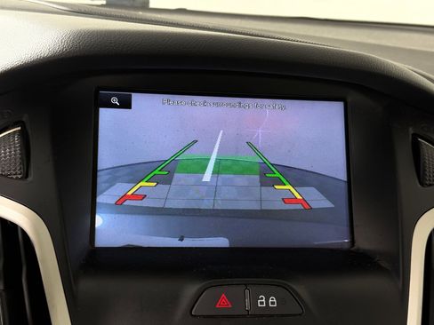 Used 2014 Ford Focus Titanium FWD image 22
