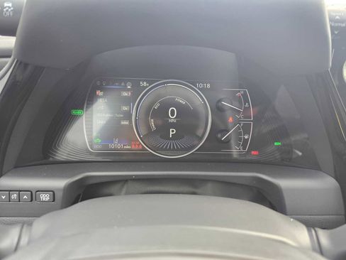 Certified 2025 Lexus ES 300h w/ Premium Package image 26