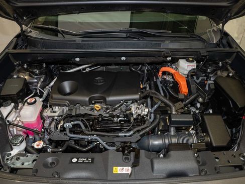 Certified 2023 Toyota RAV4 LE image 17