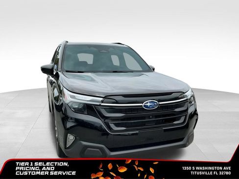 Used 2025 Subaru Forester Touring w/ Popular Package - Touring AWD/4WD image 13
