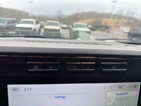 Used 2023 Ford F350 Lariat w/ Tow Technology Package image 17