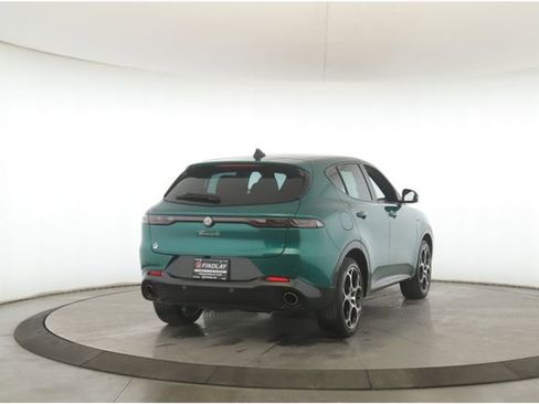 Used 2024 Alfa Romeo Tonale Veloce image 7