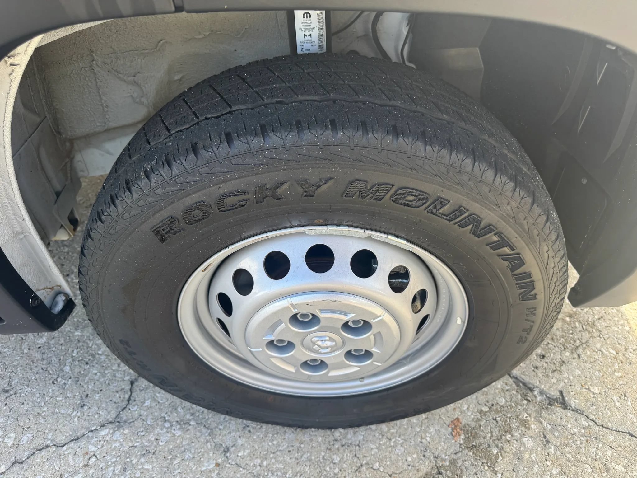 Used 2025 RAM ProMaster 2500 w/ Convenience Group FWD image 30