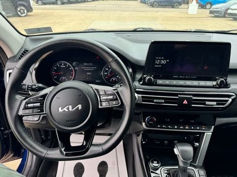 Used 2023 Kia Seltos SX AWD/4WD image 13