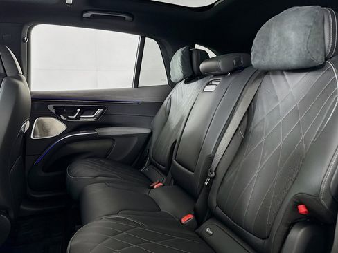 New 2026 Mercedes-Benz EQS 550 4MATIC SUV image 7