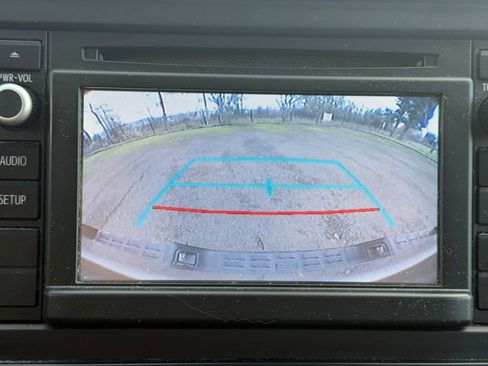 Used 2019 Toyota Tacoma SR image 11