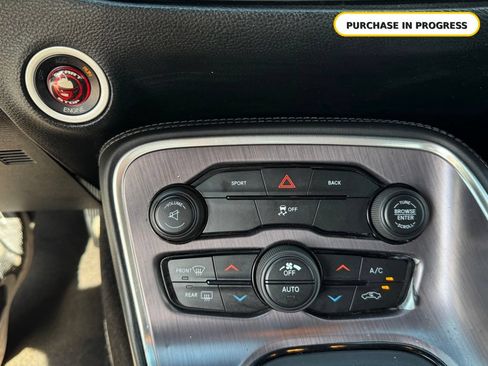 Used 2015 Dodge Challenger SXT RWD image 18