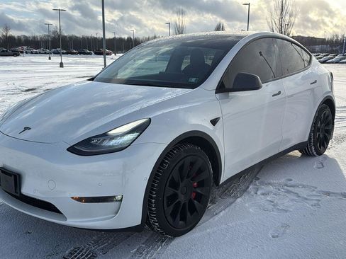 Used 2021 Tesla Model Y Long Range image 15