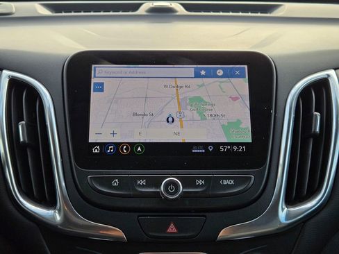 Used 2021 Chevrolet Equinox LT AWD/4WD image 23