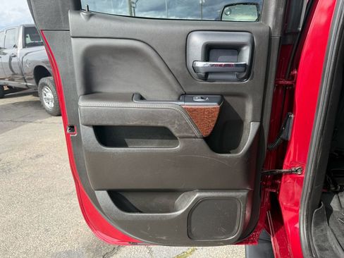 Used 2018 GMC Sierra 1500 SLE image 33