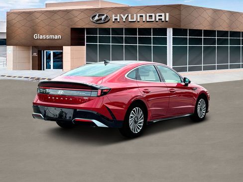New 2025 Hyundai Sonata Limited image 7