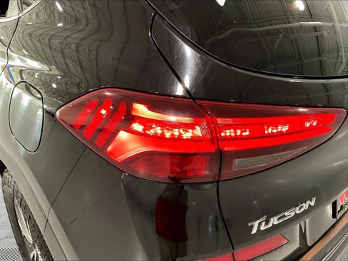 Used 2021 Hyundai Tucson Limited FWD image 23