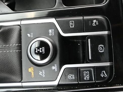 Used 2023 Kia Sorento SX AWD/4WD image 27