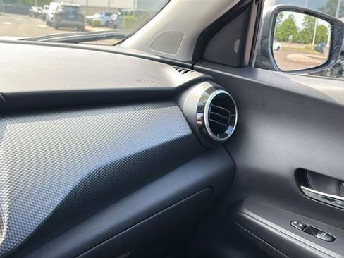 Used 2023 Nissan Kicks SV FWD image 19