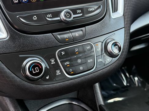 Used 2024 Chevrolet Malibu LT FWD image 23