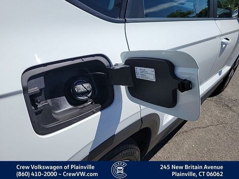 Certified 2024 Volkswagen Taos S AWD/4WD image 32