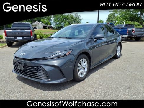 Used 2025 Toyota Camry LE FWD image 1